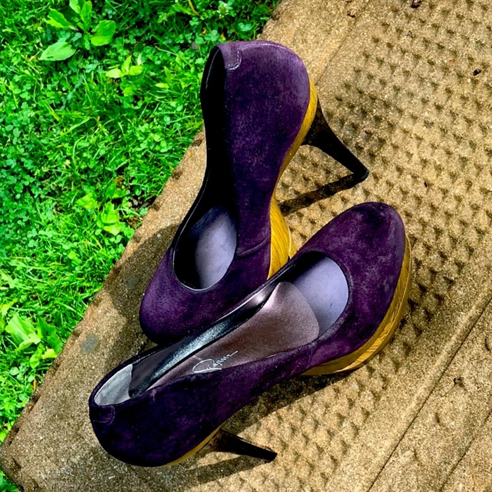 Jessica Simmons vintage high heels.